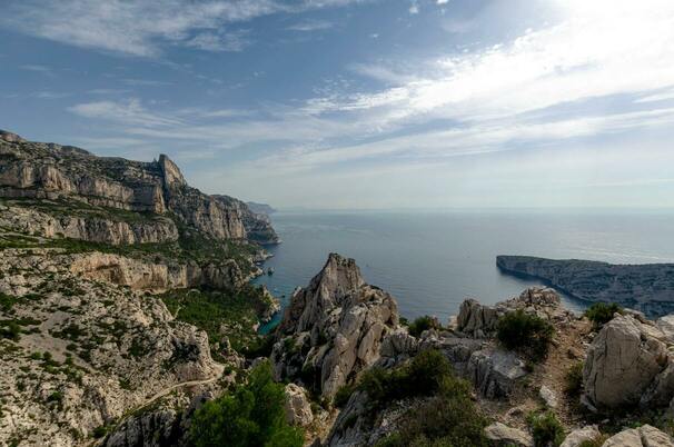 Image massifs montagneux en vue aérienne