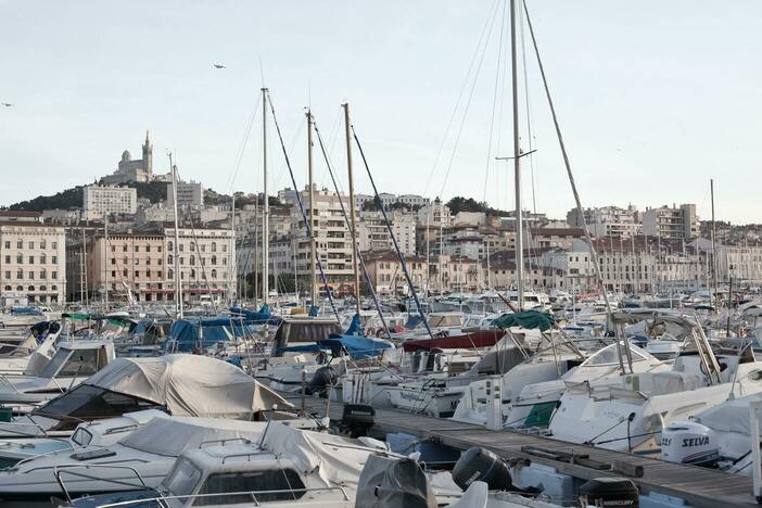 Image de bateaux dans le vieux-port